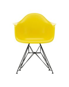 Eames Plastic Armchair DAR